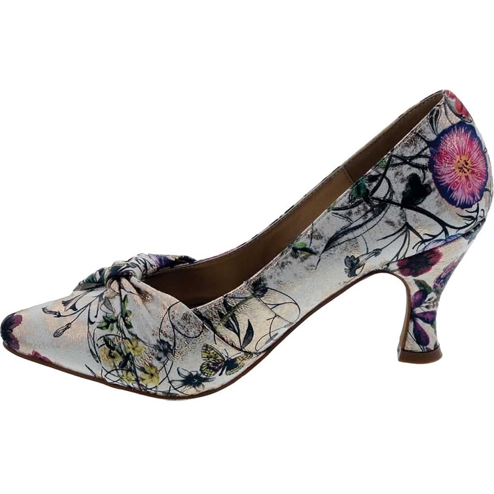 Bellini Charm Fw Women
Pump Shoes In White
Floral